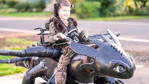 Amazing Halloween costumes for kids in wheelchairs